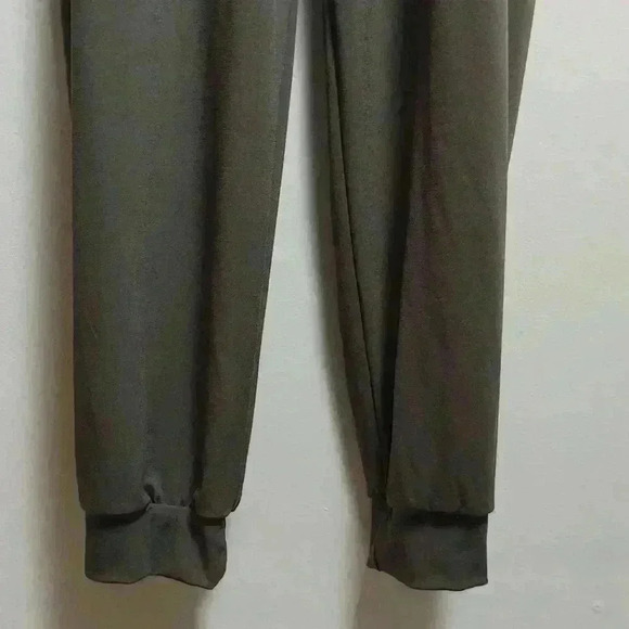 Lanston NWT Halter Sleeveless Jumpsuit in Army Green Size Large - Picture 13 of 14